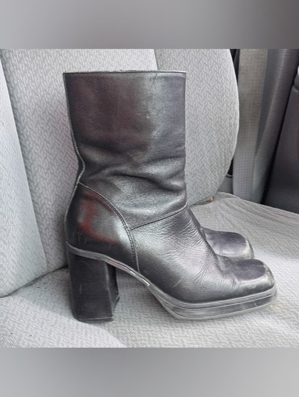Y2K Chunky tommy Hilfiger Platform Boots Size 8.5